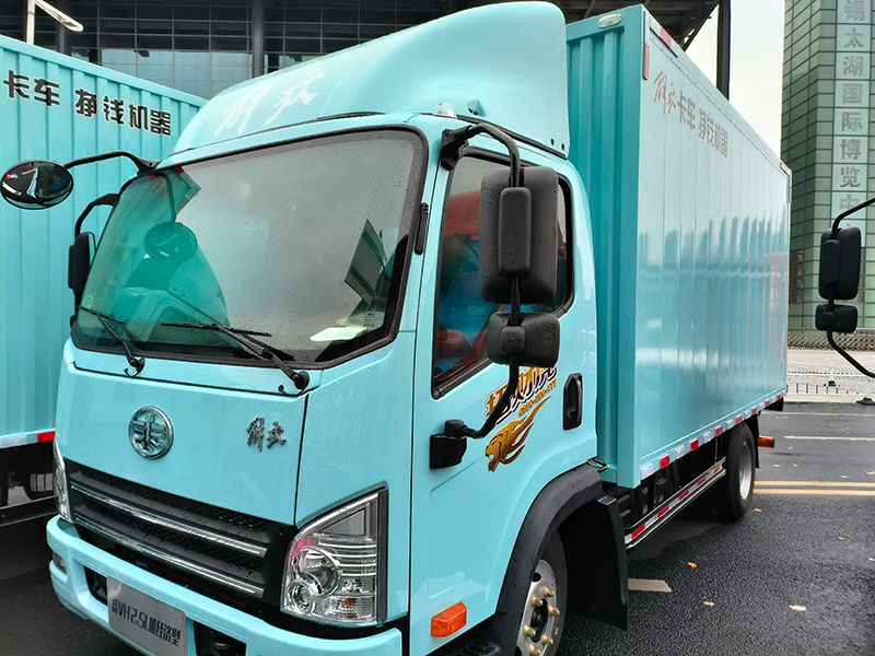 尾板一体化车厢